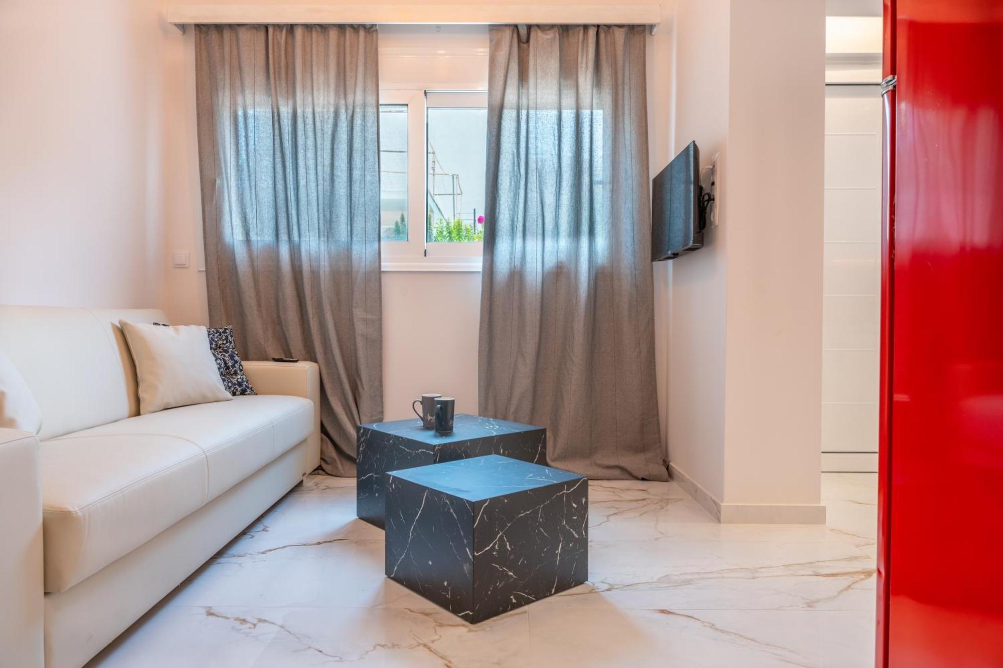 Marilouiz Apartment กาลามาตา ภายนอก รูปภาพ