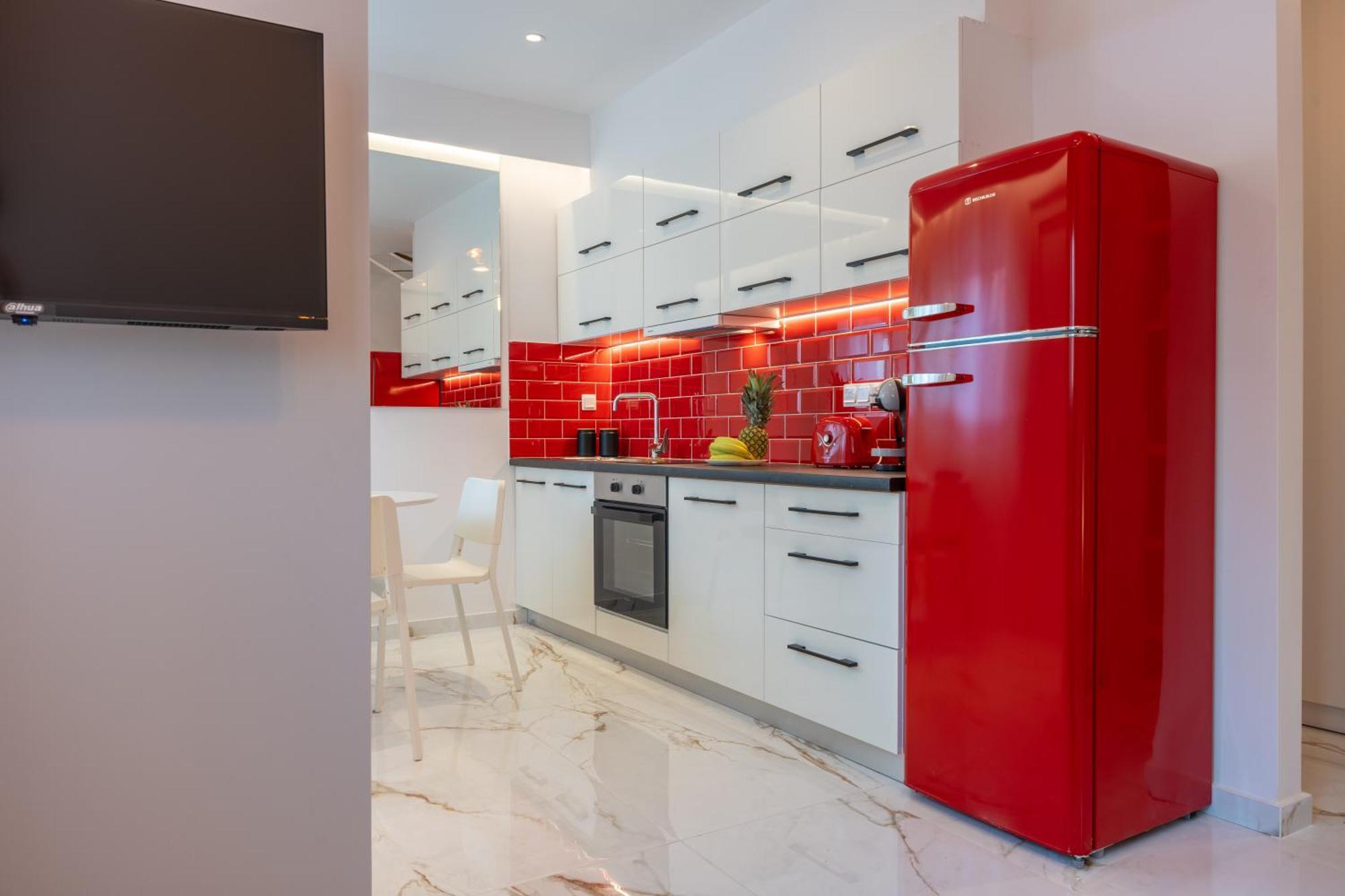 Marilouiz Apartment กาลามาตา ภายนอก รูปภาพ